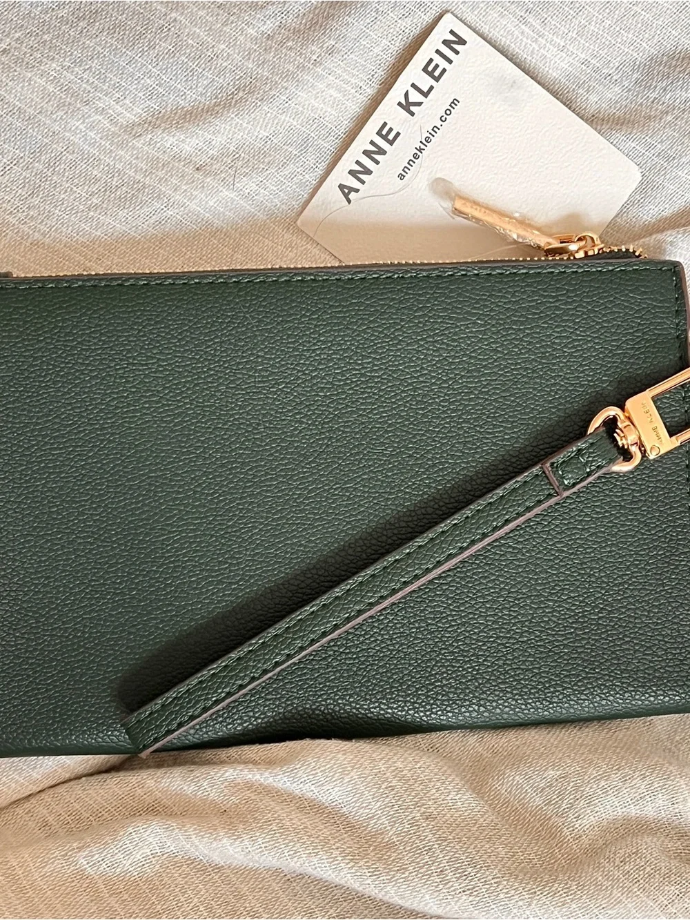 Anne Klein NWT Evergreen Faux Leather Zip Around Wristlet Clutch Wallet